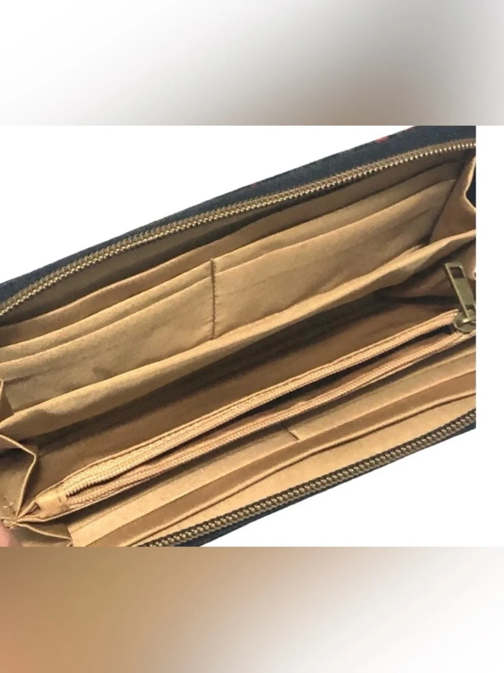 Travelon RFID Blocking Wallet Floral Red Black - Picture 4 of 4